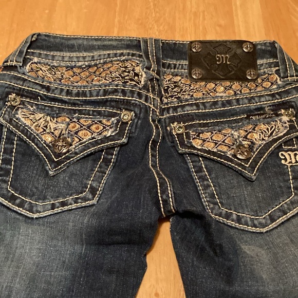 Miss Me Distressed Bootcut Jeans - Picture 4 of 10